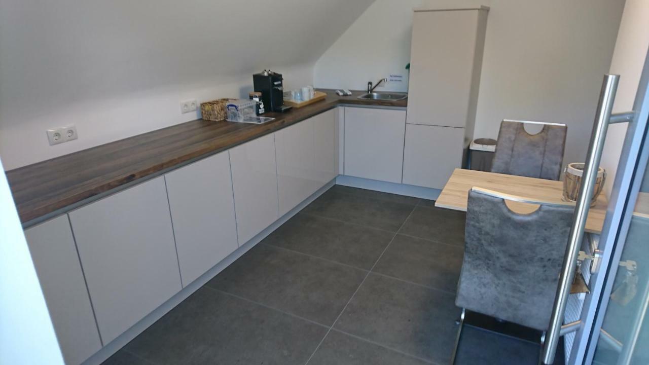 Ferienwohnung Hohe Acht 칼틴번 외부 사진