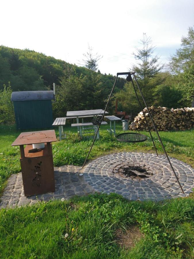 Ferienwohnung Hohe Acht 칼틴번 외부 사진