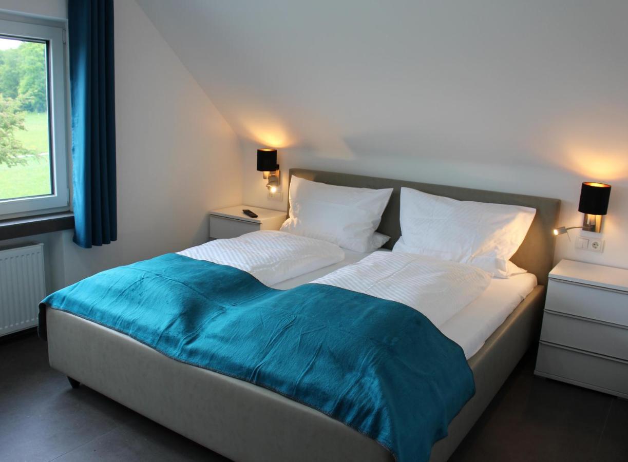 Ferienwohnung Hohe Acht 칼틴번 외부 사진