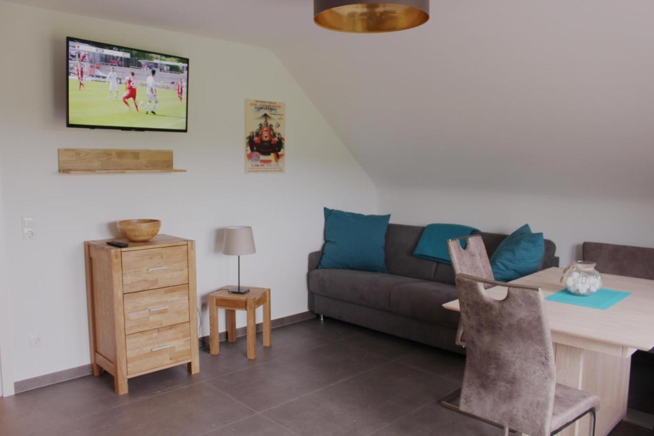Ferienwohnung Hohe Acht 칼틴번 외부 사진