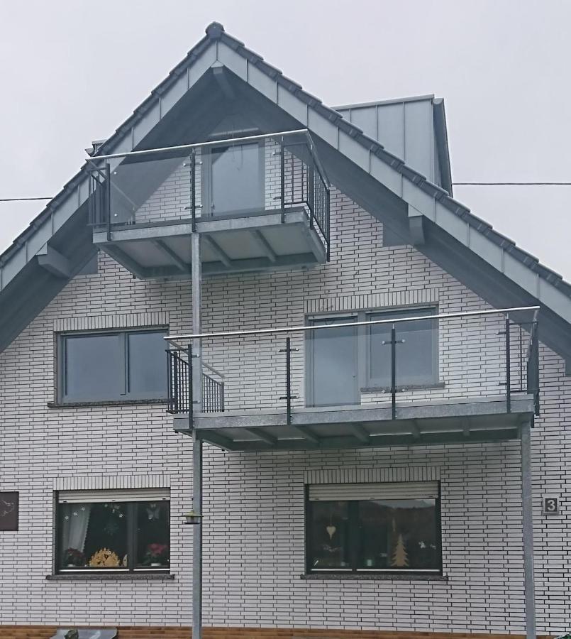 Ferienwohnung Hohe Acht 칼틴번 외부 사진